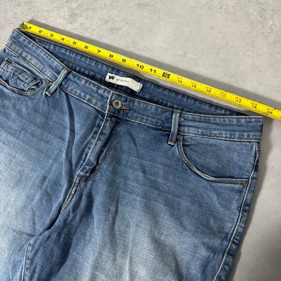 Levis 590 Bootcut Jeans Faded Medium Wash - Size: 16W S - Picture 3 of 10